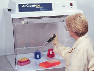 PCR Workstation, 32 in Wide