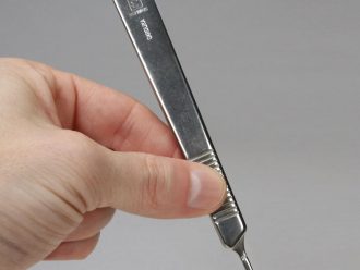 Surgeon's Scalpel Handle, No. 3, Chrome, Uses Blades No. 10-12, 15