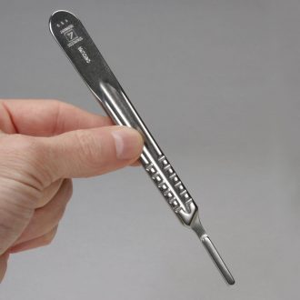 Surgeon's Scalpel Handle, No. 4, Stainless Steel, Uses Blades No. 20-25