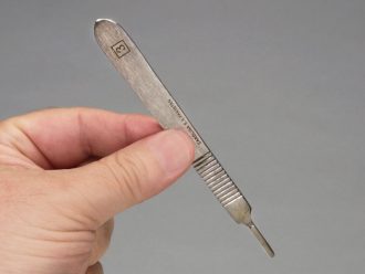 Scalpel Handle, Economy, No. 3, Stainless Steel, Uses Blades No. 10-15