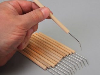 Teasing Needle, Wooden Handle, Curved Points, 5 3/4'', Pack of 12