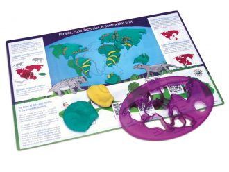 Pangaea Cutter and Placemat Set