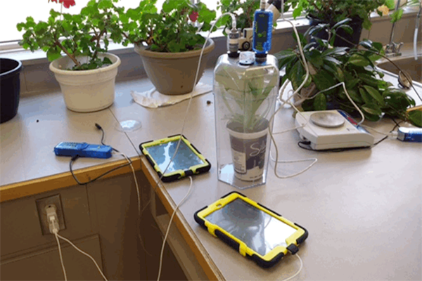 Sharing Innovative Technology Across Grades 9-12